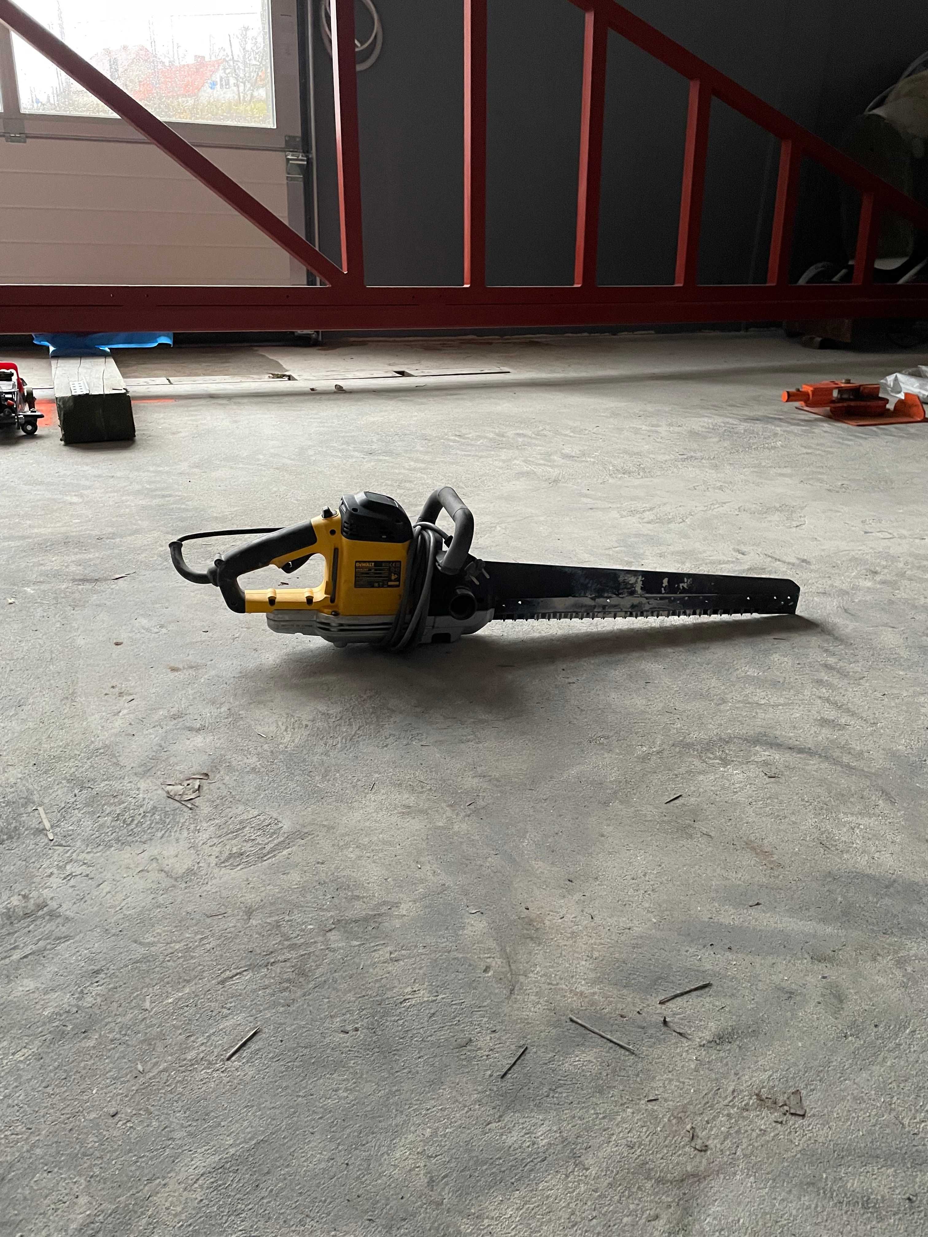 piła szablasta / aligator Dewalt DWE 397