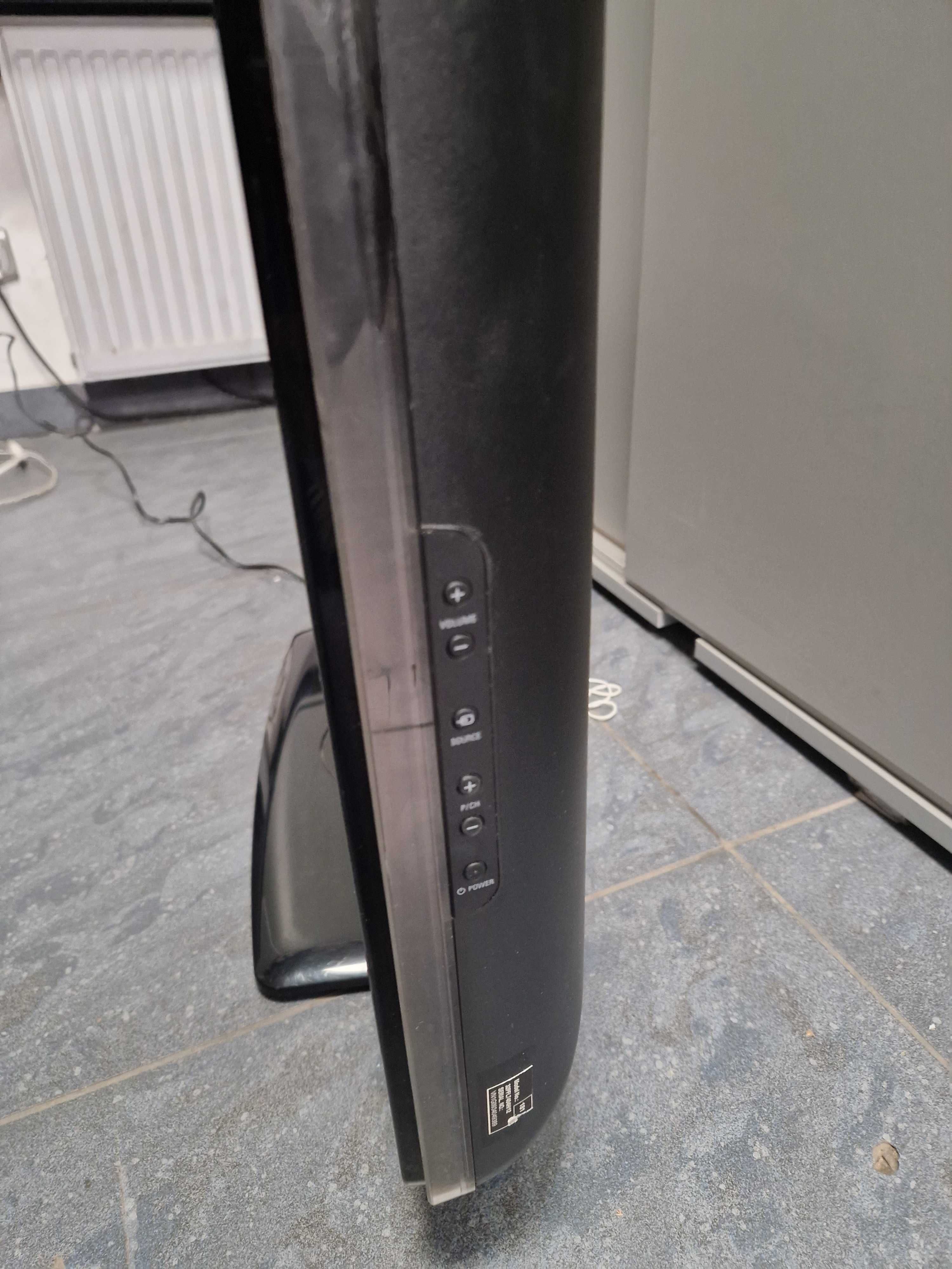 Telewizor LCD Philips 32PFL7404H/12 + Pilot