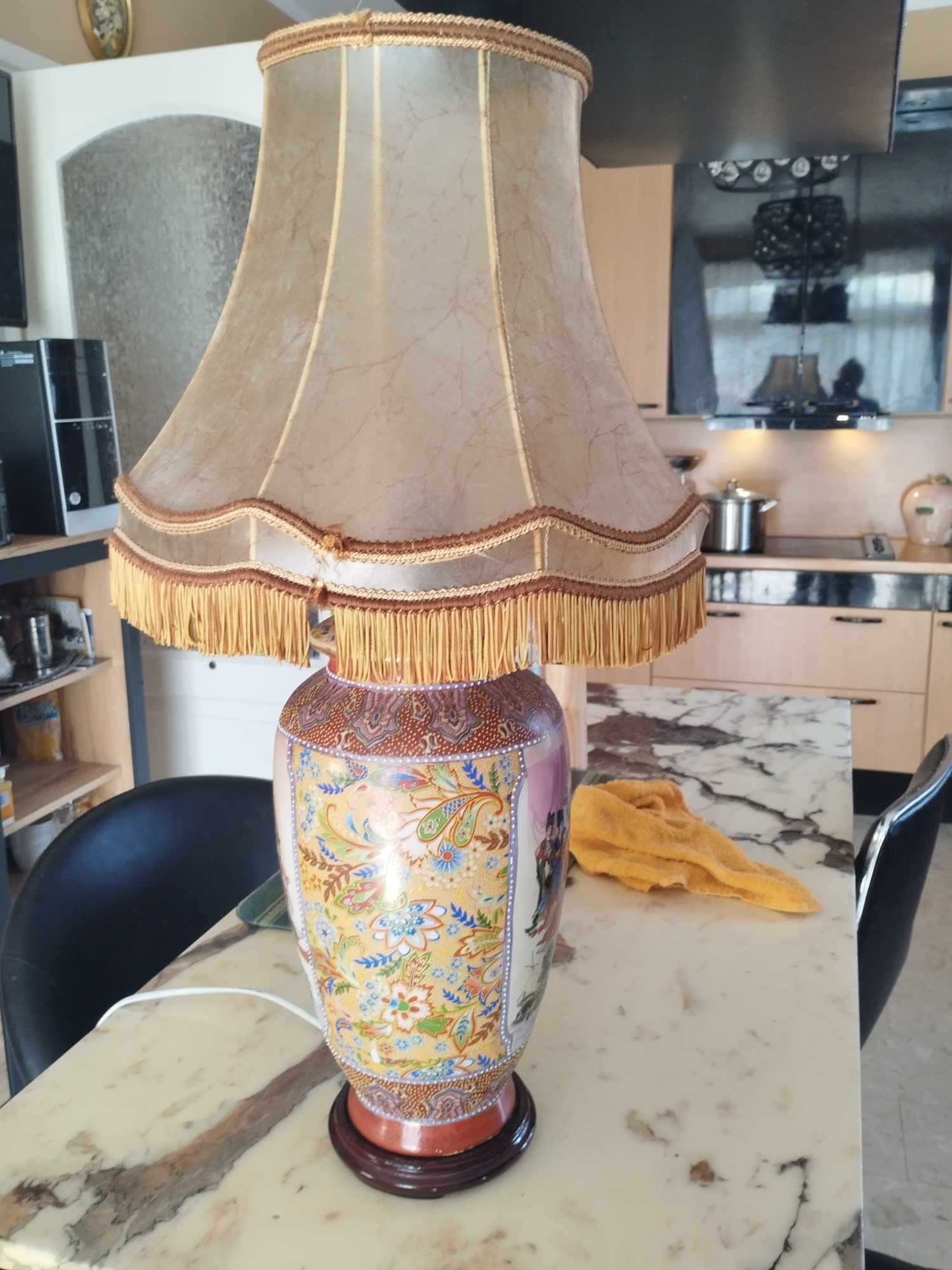 orientalna piękna lampa