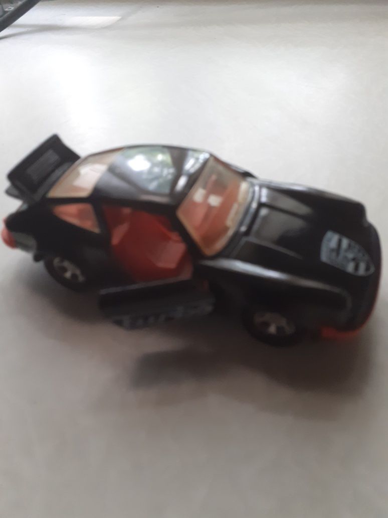 Модельки авто от Matchbox