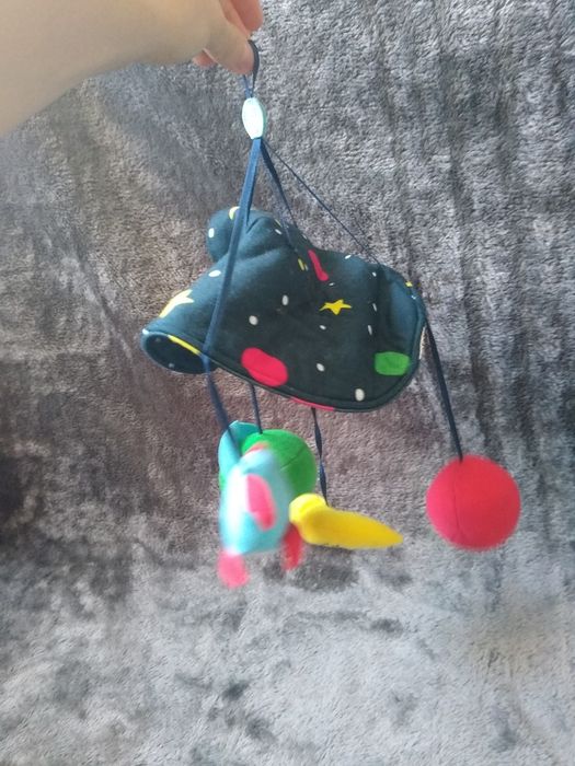 Zawieszka nad łóżeczko ikea