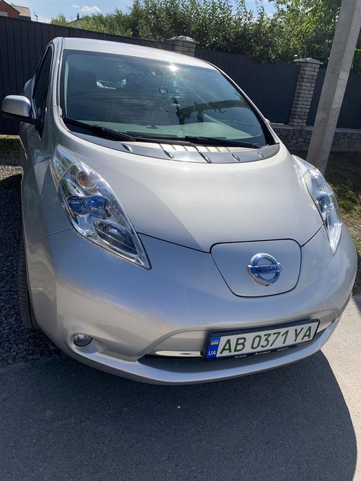 Nissan Leaf Tekna з Норвегії 2015 рік 75.17% SOH Chademo