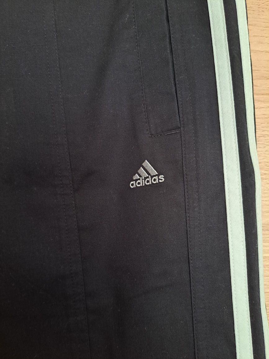 Czarne spodnie Adidas, rozmiar 38