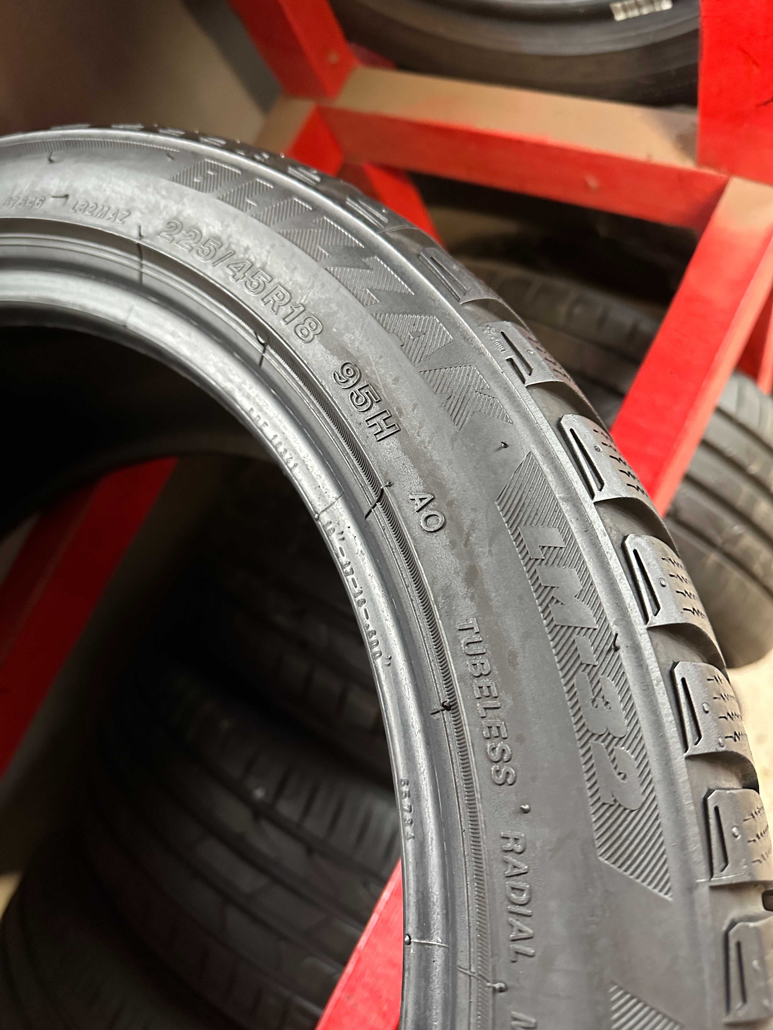 Opony 225/45/18 Bridgestone Blizzak LM-32 zimowe zima 2szt 2x
