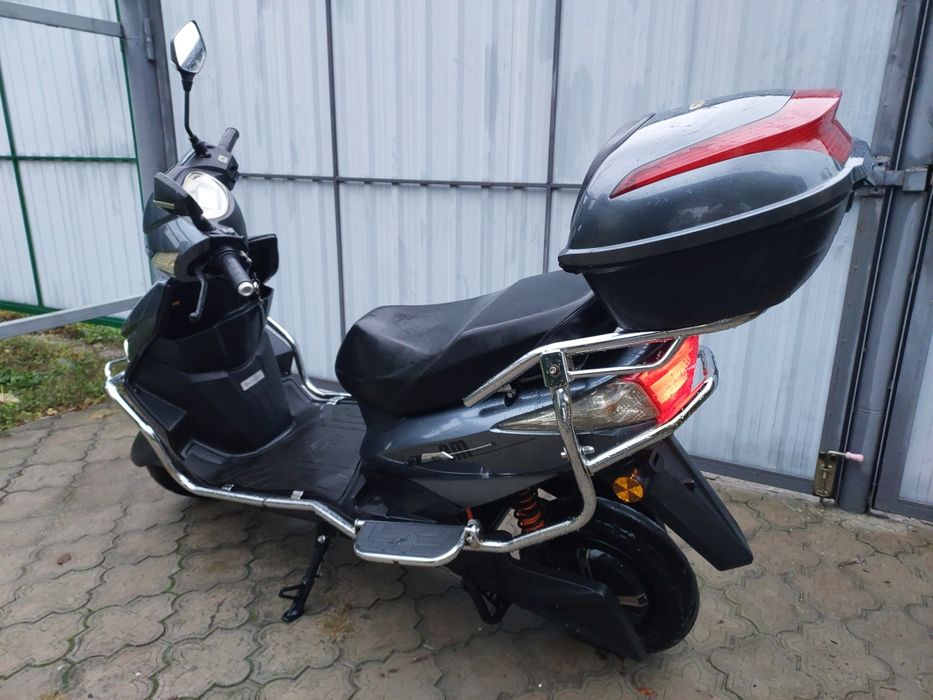 Продам електроскутер