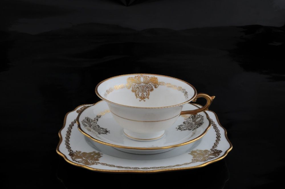 SCHUMANN i SCHREIDER zestaw śniadaniowy złocony