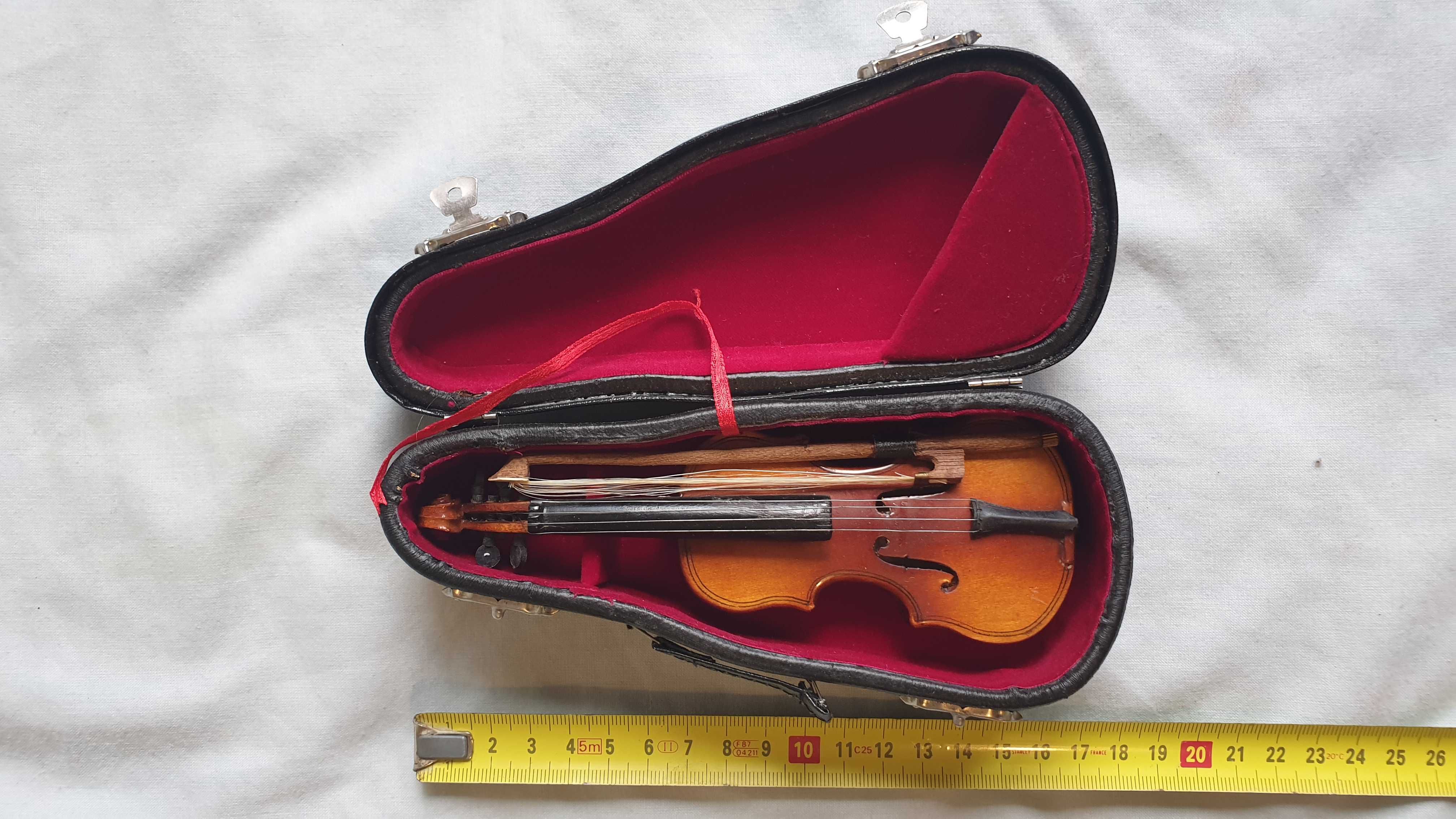 Violino Em Miniatura