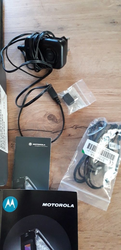 Оригинальная коробка Motorola RAZR V3