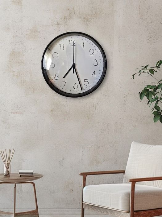 Zegarek ścienny nowy