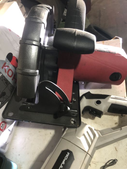 Продам електро інструмент ручна циркулярна пила сабельна пила та інше