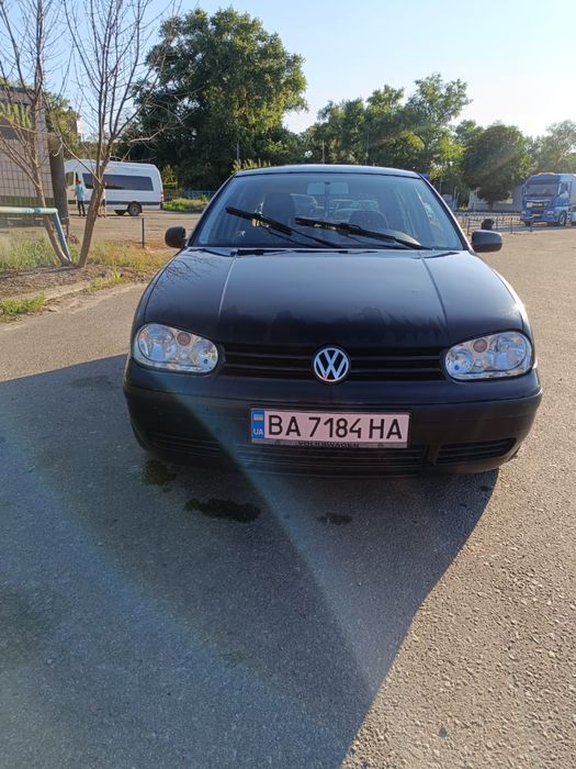 Продам гольфа 1.6