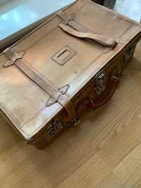 Skora naturalna walizka stara rarytas rekwizyt  podroznicza