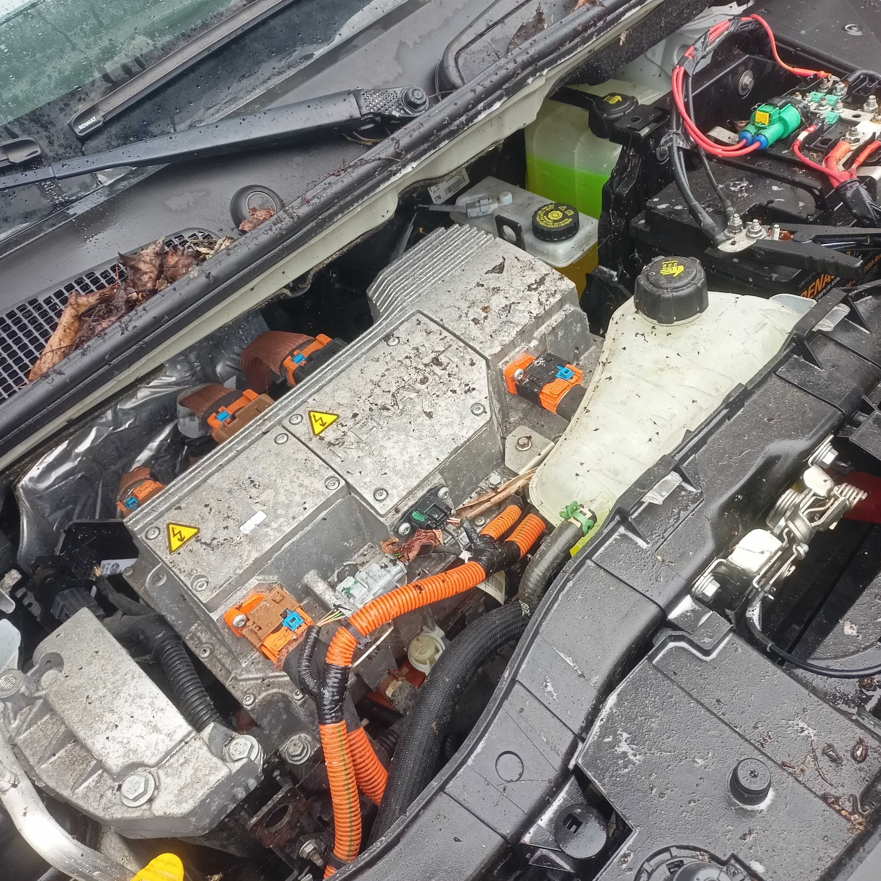 Renault Kangoo e-tech z e. Elektryk jeżdżący