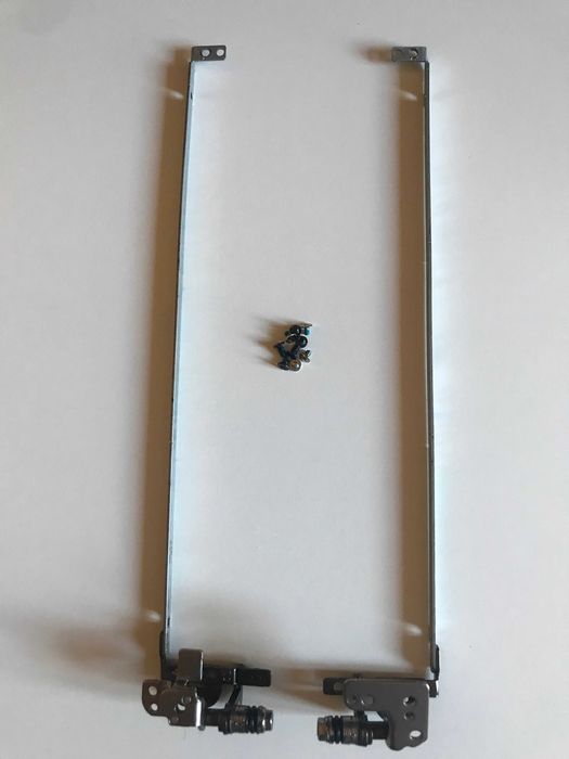 HP Pavilion dv6 комплект петлів оригінальні.