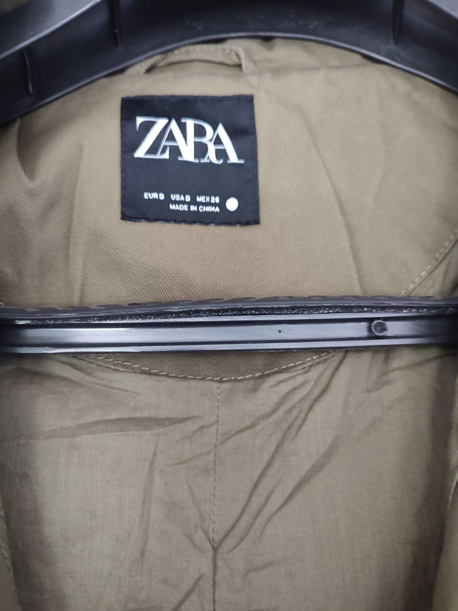 Parka z kapturem zielona Zara
