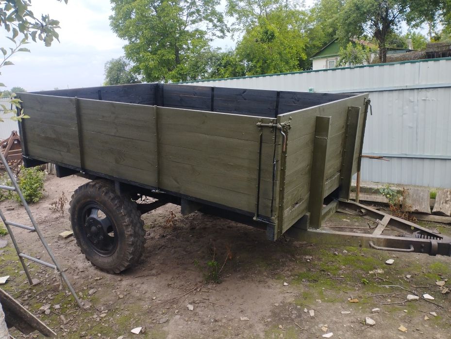 Прицеп тракторний