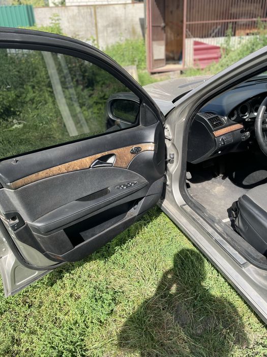 Mercedes w211  2008 год 2,2 cdi рестайлинг