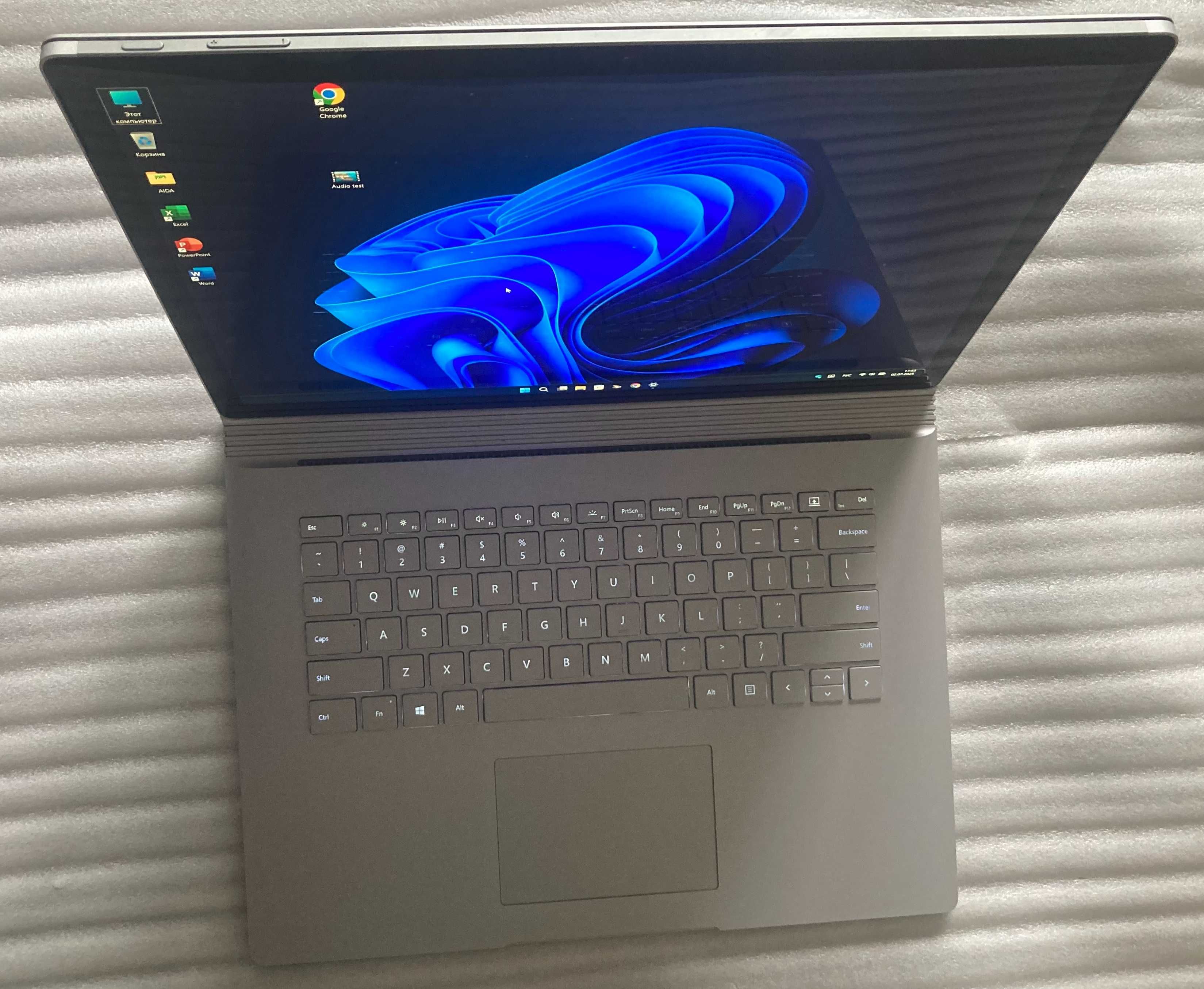 i7,16GB,1TB,NVIDIA GTX1060 6GB Трансформер Microsoft Surface Book 2 15