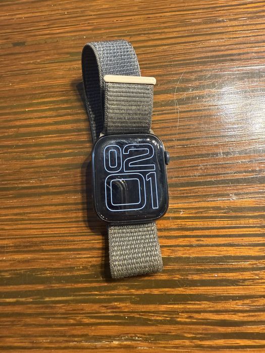 Apple Watch 9 45mm