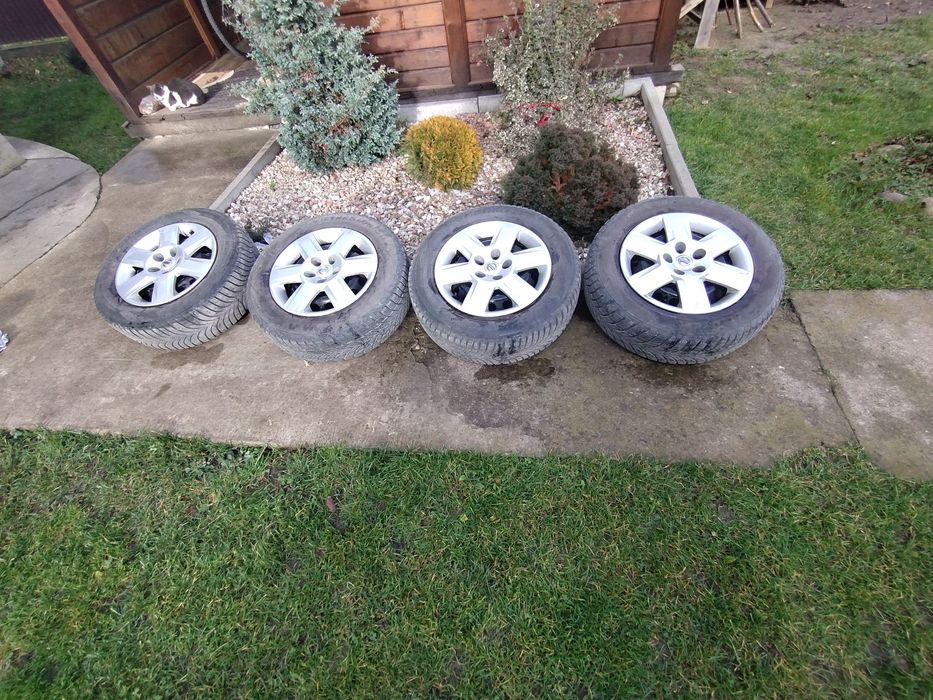 Шини і диски з ковпаками 5 114.3 r 16