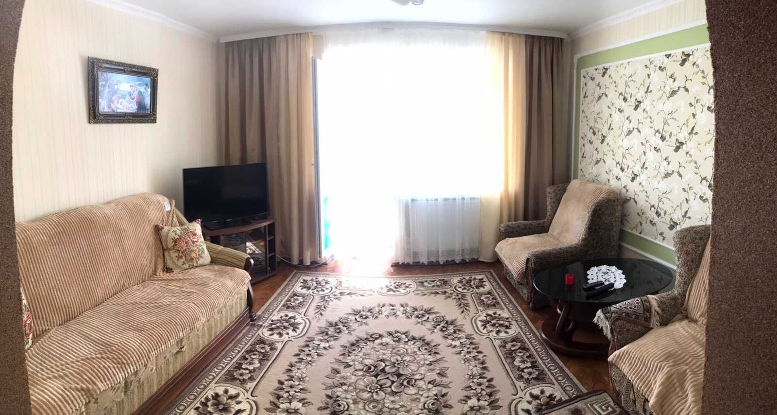 3-кімнатна квартира з меблями