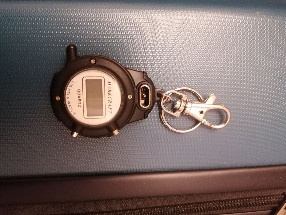 Zapalniczka -bryloczek zegarek