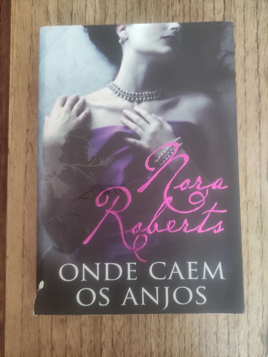 Nora Roberts - Onde Caem os Anjos