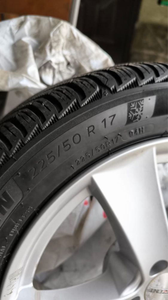Продам шини Michelin Alpin 7 225/50/17