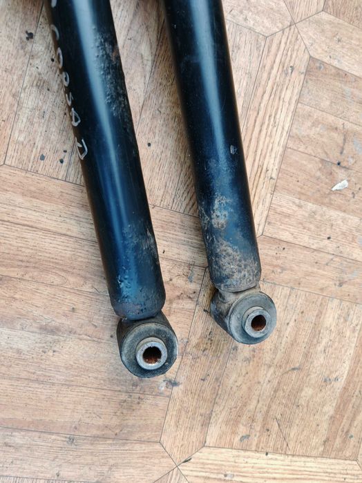 Opel Corsa D Amortyzatory tył tylne komplet