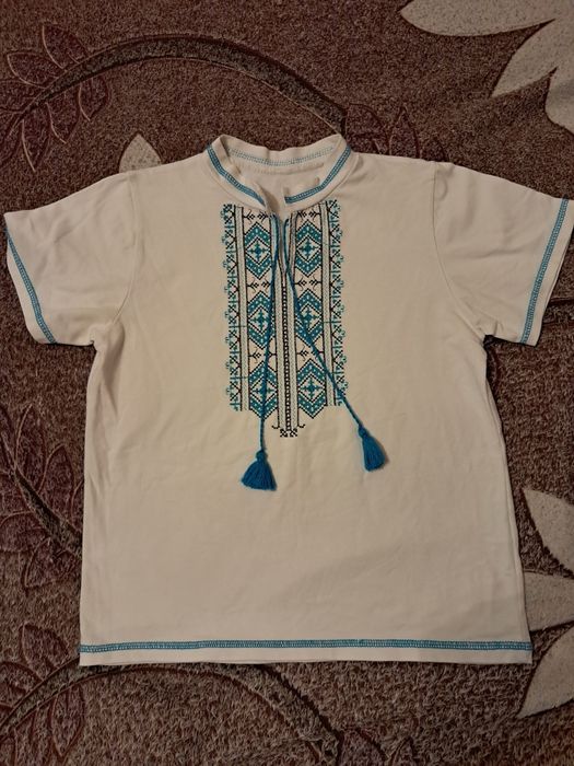 Продам детскую вышиванку