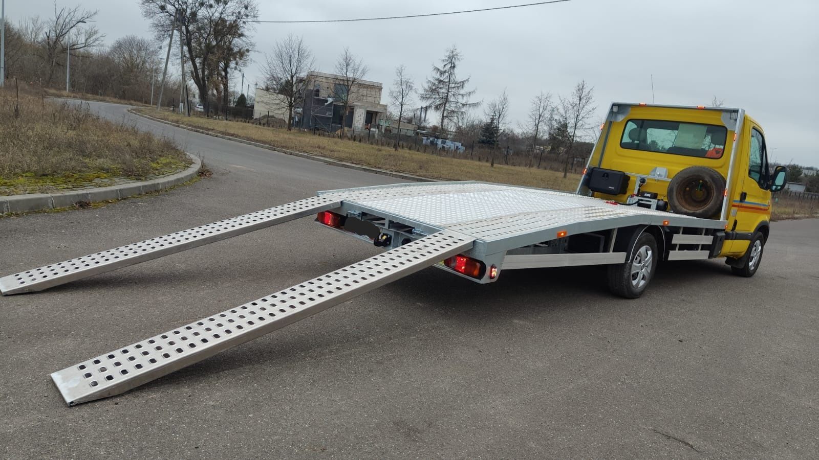 Autolaweta tarnsport pojazdów