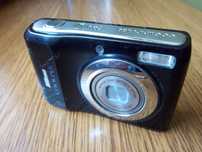 Цифровий фотоапарат Nikon Coolpix L20 (неробочий)