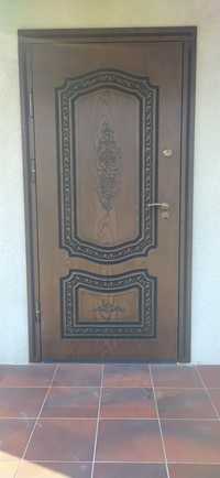 Реставрація вхідних дверей