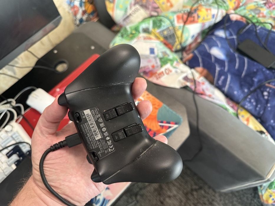 Контролер Razer Wolverine V2