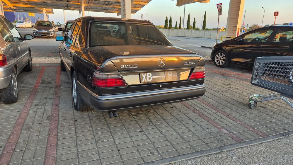 Mercedes-Benz W124 (1985-1994)
