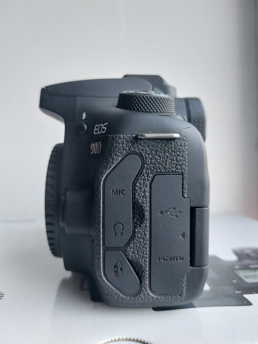 Canon 90D body в стані нового