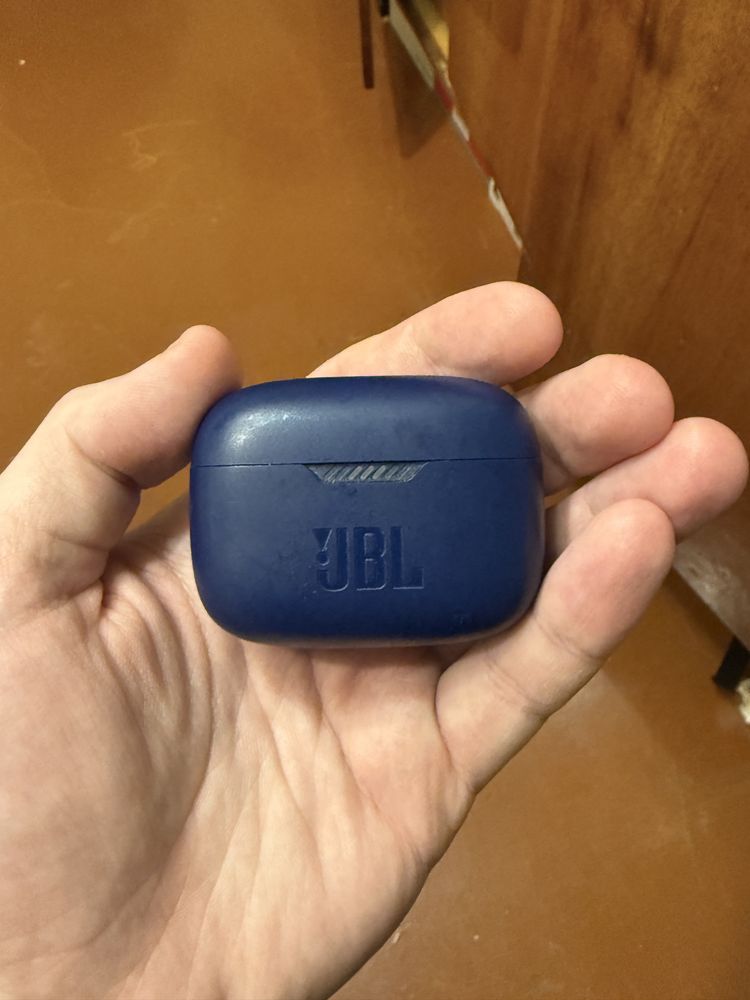Наушники-вкладыши JBL Wireless TWS