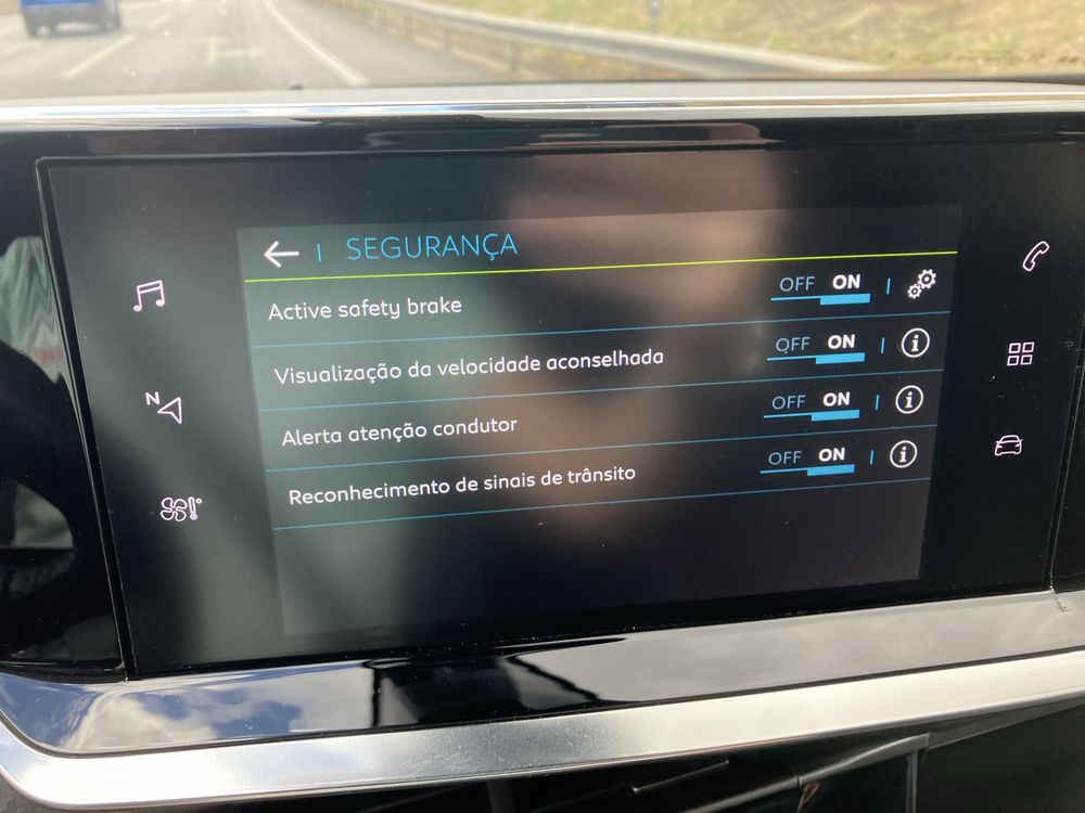 Peugeot e-2008 eletrico - autonomia ate 472km em ciclo urbano!!