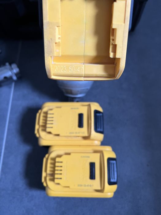 Безщітковий Акум.Гайковерт Dewalt DCF 897 NT