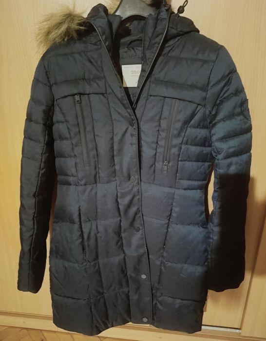 Лише для ВПО.Нова Куртка Cropp зимова , M,