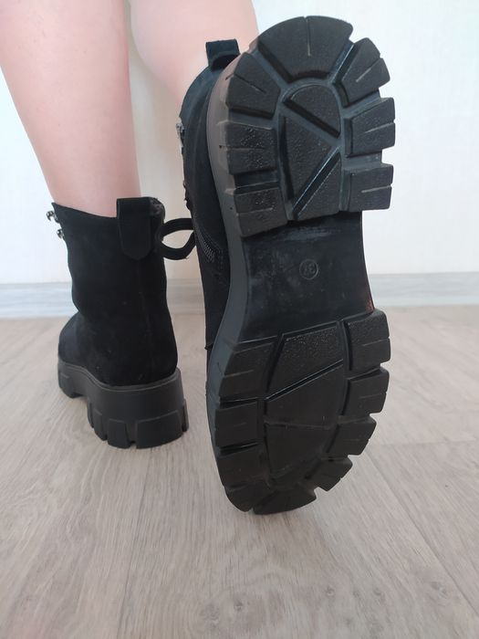 Зимові жіночі ботінки