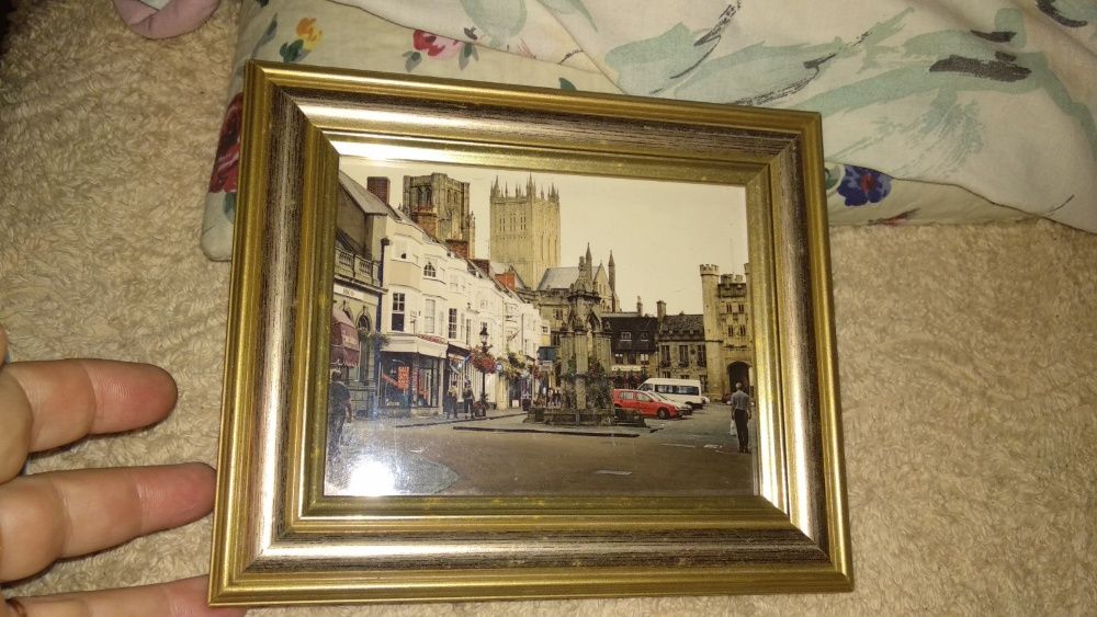 картина декор европа в рамке 14 на 17см рамка .сама картина 9 на 12