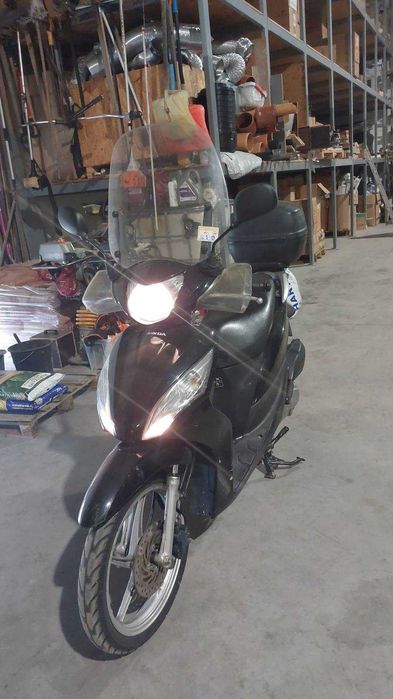 Skuter Vision 125cc