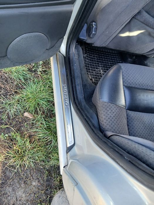Авто находу сів поїхав