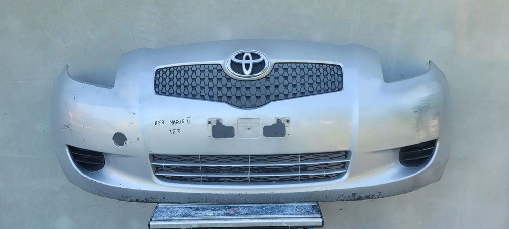 ZDERZAK PRZOD TOYOTA YARIS II 06-09 KOLOR 1E7