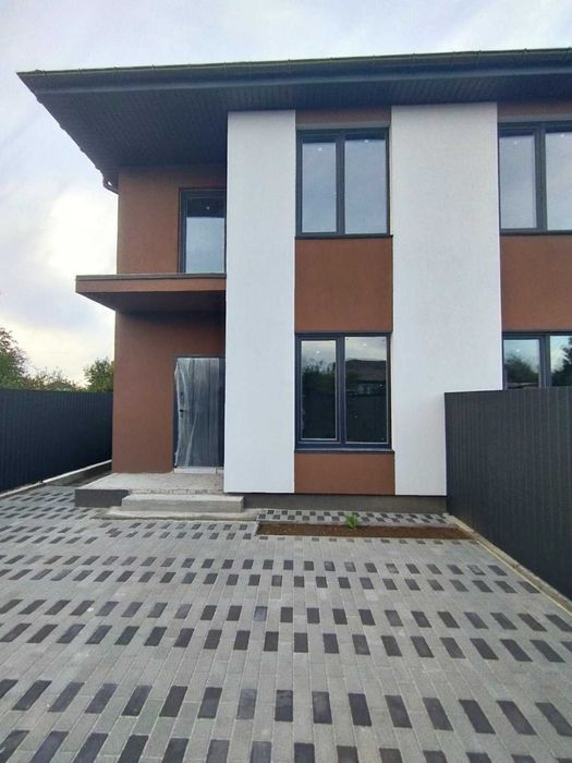 Без%!Продам Дуплекс 130м2 с. Гатне  97000 торг