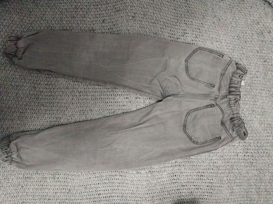 Джинси жіночі  сірого кольору