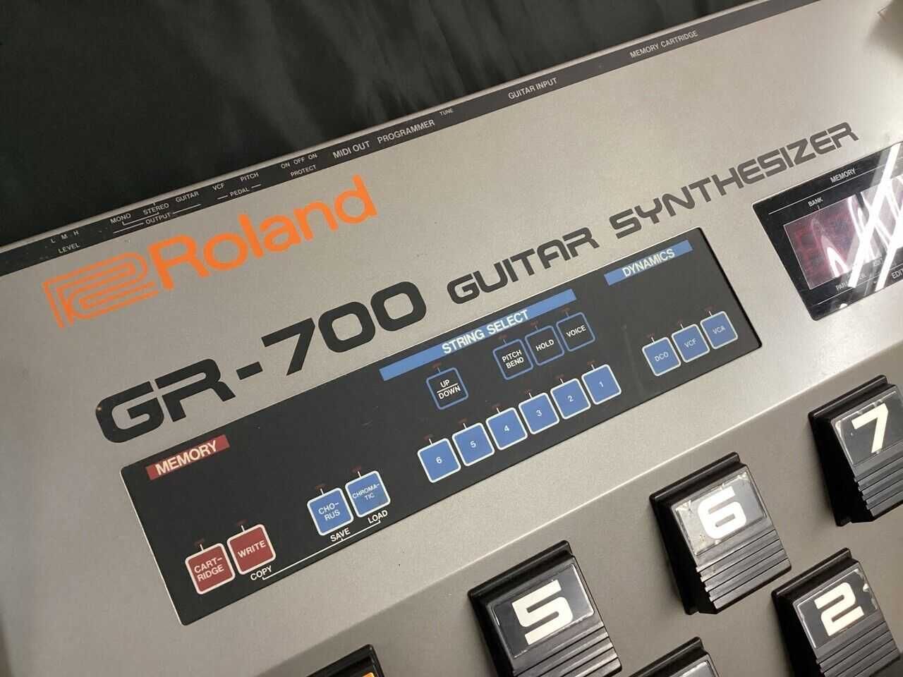 Roland G-707 Synth Guitar + GR-700