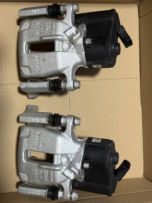 Задній супорт vw passat b6, b7, cc, tiguan, audi q3