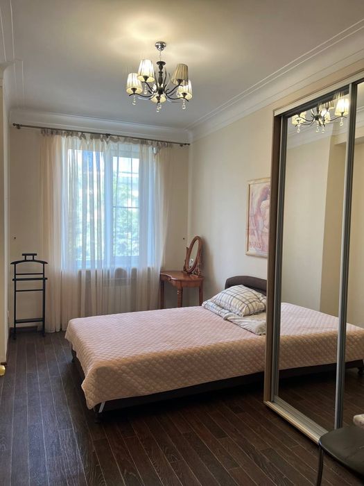 Продам Сталінку Ремонт Металургів Дніпровський район